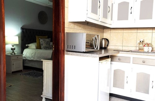 Kroonstad House | Kroon Manor