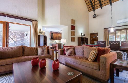 Hazyview Apartment | Kruger Park Lodge Unit No 521 with Private Pool