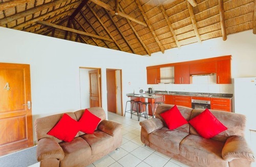 Malelane Hotel | Kruger View Chalets