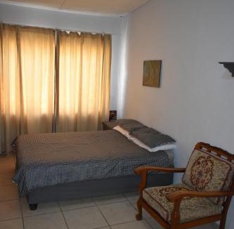 Calvinia House | Kunskamer Unit 3