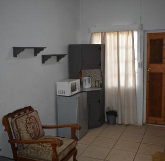 Calvinia House | Kunskamer Unit 3