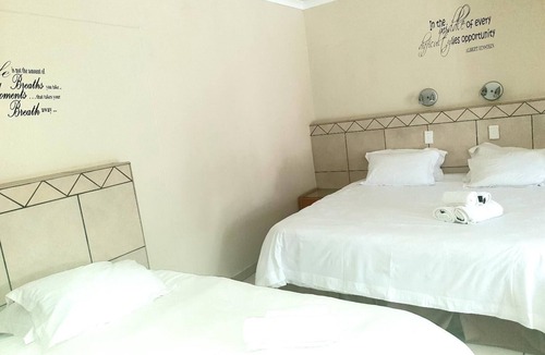Ga-Segonyana Bed & Breakfast | Kuruman Lodge by Country Hotels