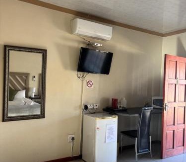 Ga-Segonyana House | Kuruman Paradise Lodge