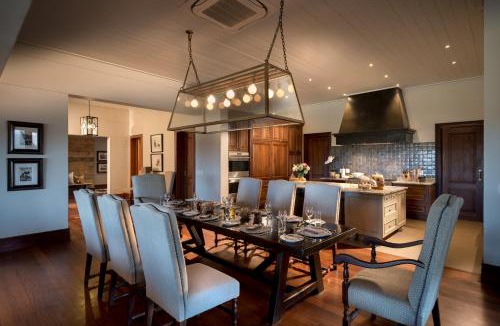 Grahamstown Cabin | Kwandwe Private Game Reserve - Fort House