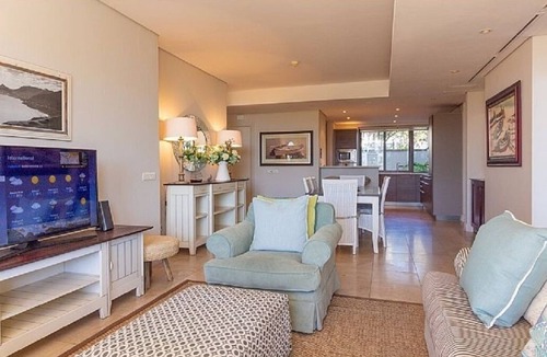 Victoria and Alfred Waterfront Apartment | Kylemore 303 Deluxe 2 Bedroom Apartment
