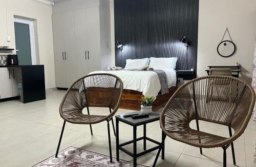 Klerksdorp House | L&C Cottage