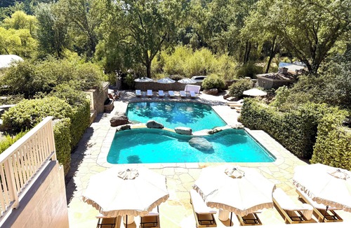 Forestville Villa | La Cachette Florale