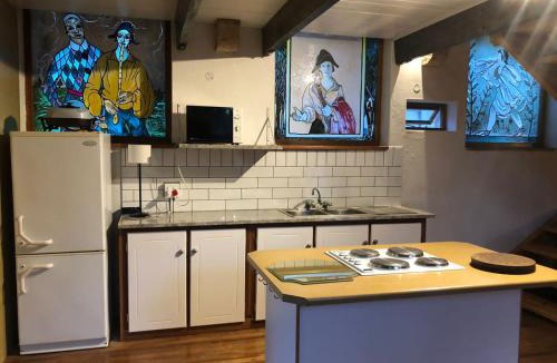 Montagu Apartment | La Chapelle - The Library
