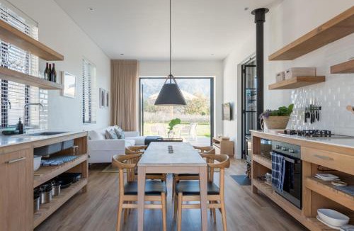 Franschhoek Ski Chalet | La Chataigne Wines & Guest Cottages