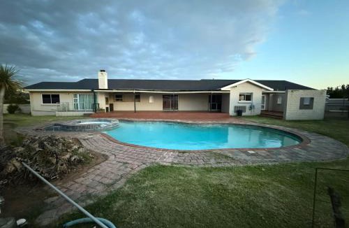 Summerstrand Bed & Breakfast | La Maison on 37 Admiralty Way, Summerstrand, Port Elizabeth