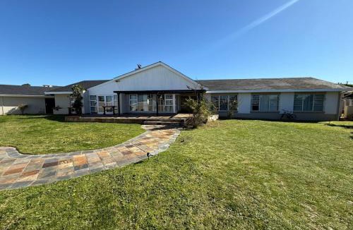 Summerstrand Bed & Breakfast | La Maison on 37 Admiralty Way, Summerstrand, Port Elizabeth