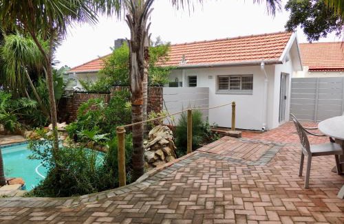 Humewood Bed & Breakfast | La Mer Guesthouse