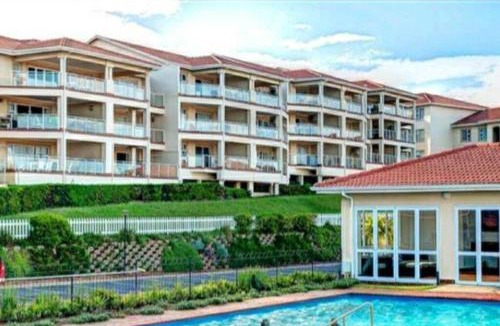 Illovo Beach Apartment | La Mer Stunning Beachfront Apartment