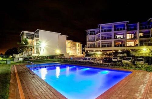 Illovo Beach Apartment | La Mer Stunning Beachfront Apartment