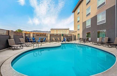 Downtown Hotel | La Quinta by Wyndham San Francisco Airport North - Free Airport Shuttle