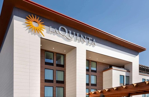 Southwest Santa Rosa Hotel | La Quinta Inn & Suites by Wyndham Santa Rosa Sonoma