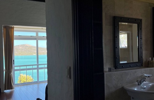 Langebaan House | La Shack With Gorgeous Views