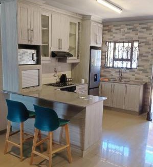 Jozini House | Labas Travellers Guesthouse