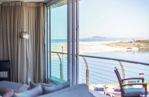 Lagoon Beach Apartment | Lagoon Beach 237A by CTHA