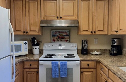 Eastside Santa Cruz House | Lagoon on the Sea – Your Perfect Beach Getaway