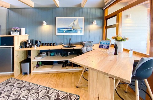 Paradise Apartment | Lagoon Studio - Maison Mahogany - design meets breathtaking views of lagoon