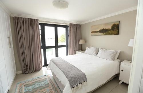 Knysna Central Apartment | Lagoon Terrace 1
