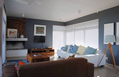 Betty's Bay House | Lake House in Betty's Bay