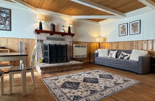 Sierra Tract Cabin | Lake Tahoe mid-town serene cabin, close to ski, nature and amenities.