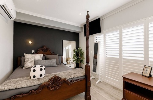 Simondium Cabin | Lakefront Luxury in Pearl Valley – Golf & Wine