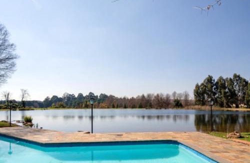 Dullstroom Apartment | Lakeside 12