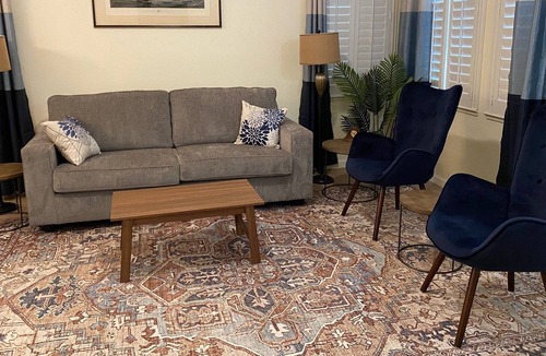 Westlake House | Lakeside Executive Oasis for the Weary Road Warrior