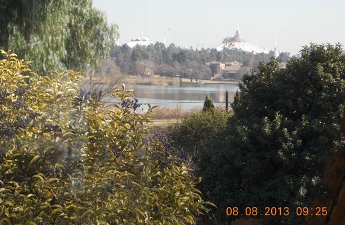 Brakpan House | LAKESIDE LODGE SPACIOUS APARTMENT WITH ACCESS & VIEWS OF A PARK & DAM