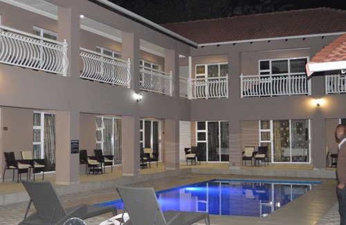 Farrarmere Hotel | Lakeview Boutique Hotel & Conference Center