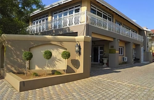 Farrarmere Hotel | Lakeview Boutique Hotel & Conference Center