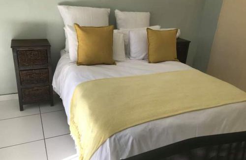 Greater Johannesburg Metropolitan Area House | Lalas guesthouse