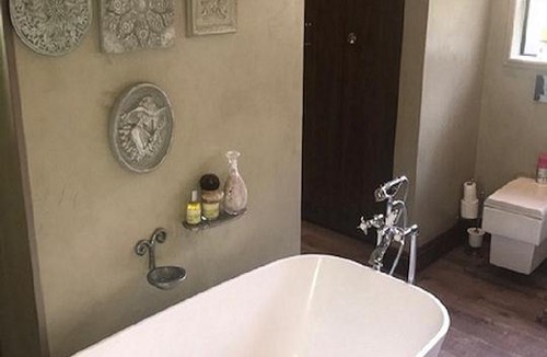 Emalahleni Bed & Breakfast | Lamarique
