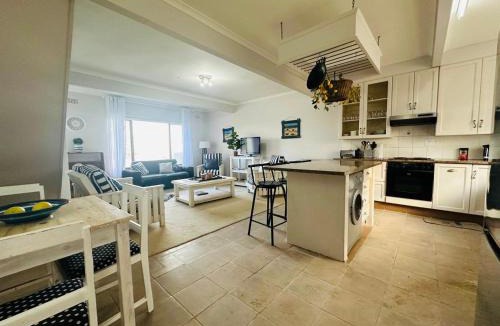 Still Bay Apartment | LaMer No 5