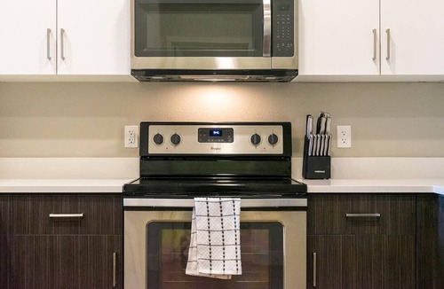 Centerville Apartment | Landing at Artist Walk - 1 Bedroom in Centerville
