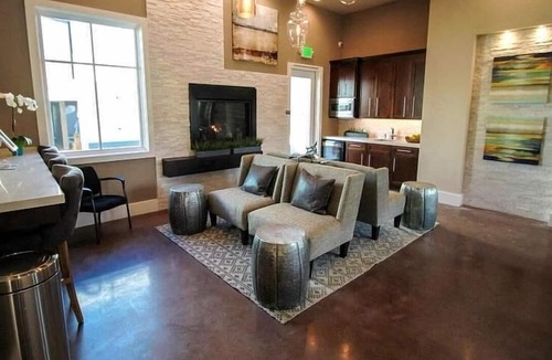Central District Apartment | Landing at Ramblewood Apartments - 1 Bedroom in Centerville