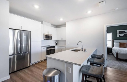 Santa Rosa Apartment | Landing | Beautiful 2BD, Courtyard, Gym