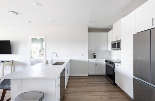 Santa Rosa Apartment | Landing | Spectacular 2BD, Clubhouse, Gym