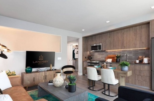 The Crossings Condo | Landsby 1BR Condo with Hot Tub & Rooftop Escape