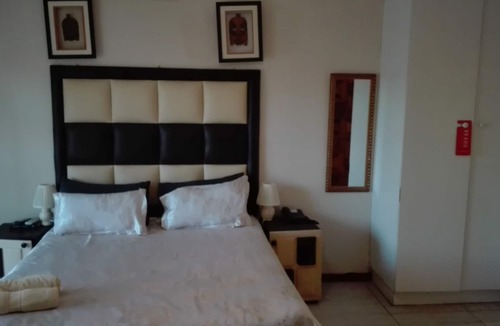Daveyton House | Lapeng Village Guest House