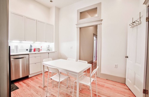 Mission District Apartment | Large 4BR Mission Apartment - Walk to Tartine!