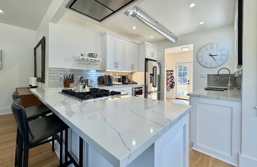 Freestone House | Large Country Estate in Downtown Sebastopol