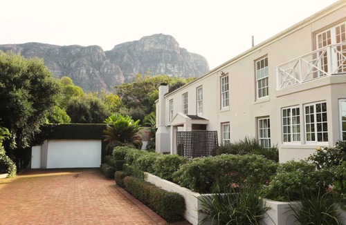 Newlands Villa | Large Villa in Constantia