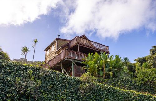 Fish Hoek House | Lark House, Peaceful Mountain Home with Wonderful Ocean Views