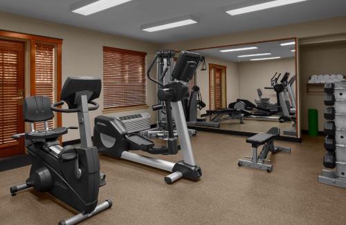 The East Side Hotel | Larkspur Landing Extended Stay Suites South San Francisco