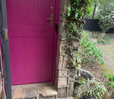 Hillcrest Apartment | Lavender Cottage