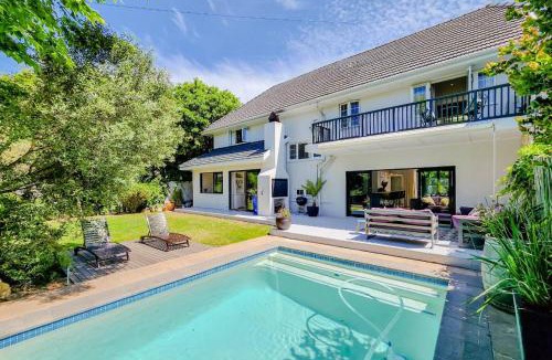 Rondebosch House | Lavenham 5 Bedroom, Rondebosch